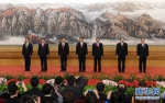 2012年11月15日，新一届中央政治局常委同中外记者见面。新华社记者谢环驰 摄 - 中国西藏网