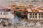 旦增：用镜头记录西藏的发展与变化 - 中国西藏网