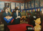 珍贵老照片：十世班禅转世灵童金瓶掣签 - 中国西藏网