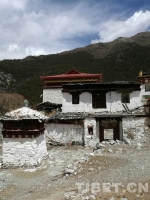 双城记：亚丁的天空 青德的田园——甘孜行纪之九 - 中国西藏网