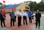 学校领导深入运动会赛场慰问各参赛队伍 - 西藏民族学院