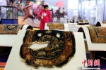 中国古董地毯首次亮相青海藏毯展 - 中国西藏网