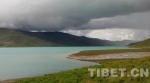 实拍|海拔4441米的自行车游:亲近圣境羊湖，超越体能极限 - 中国西藏网