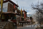 【绣花功夫】甲居藏寨的金色哈达 - 中国西藏网