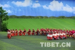 喜迎十九大：激情锅庄 舞动阿坝 马尔康第六届嘉绒锅庄节开幕 - 中国西藏网