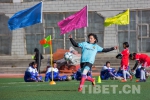 你见过在海拔3652米的拉萨踢足球的女孩吗？ - 中国西藏网