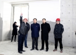 刘凯校长慰问新校区建设者并视察冬季施工情况 - 西藏民族学院