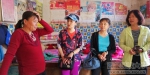 学校妇女工作委员会组织女工委员赴礼泉县张咀村开展义务劳动 - 西藏民族学院